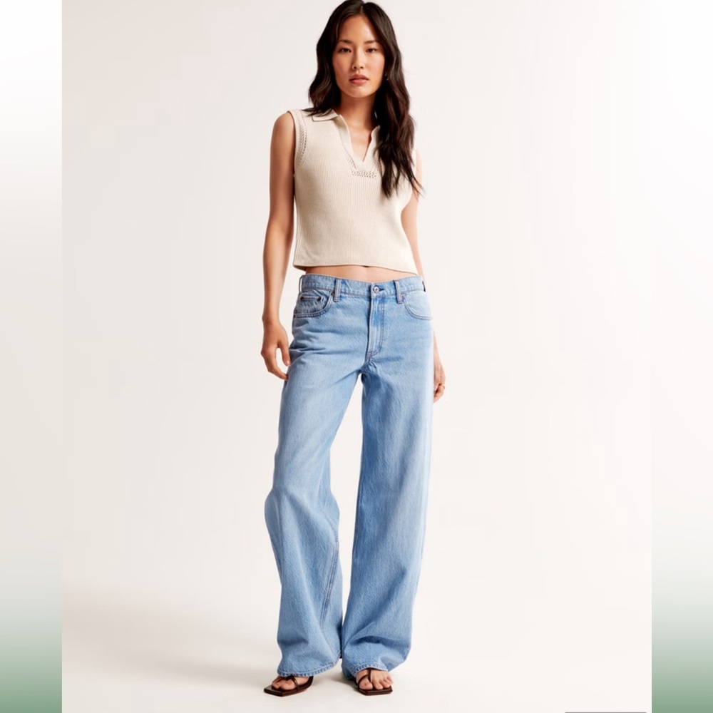Abercrombie & Fitch Low Rise Ultra Loose Jeans